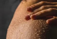 Fakta Mandi saat Badan Berkeringat