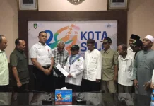 Massa Demo Desak Bentuk Perda Anti Miras