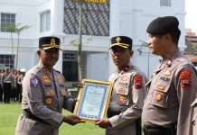 Masuk 10 Besar Polda Jateng, 7 Personel Polresta Solo Diganjar Penghargaan