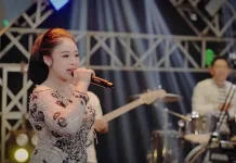 Terjemah Lirik Lagu "Siji di Ping Selawe" Niken Salindry