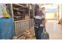 Hari Raya Kurban, Tusuk Sate, Arang hingga Anglo Ikut Laris Manis Diburu Warga