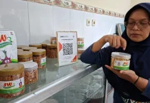 Gurihnya Bisnis Brambang Goreng Zero Waste