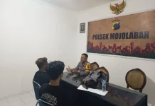 Polsek Mojolaban Tindak Tegas Balap Liar, Dua Pemuda Diamankan dan Dibina