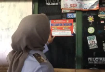 Pemkot Surakarta Mulai Tempel 10.018 Stiker Penerima Bansos