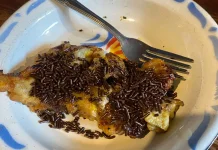 Menikmati Pisang Owol Solo: Kuliner Legendaris Pak Kemin