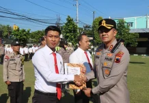 Kapolres Boyolali Berikan Penghargaan kepada Personel Berprestasi