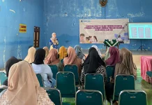 Kesmas UMS Edukasi Orang Tua tentang Komunikasi Kesehatan Reproduksi Anak