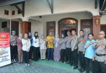 Jelang Hari Bhayangkara ke-80, Polresta Surakarta Anjangsana ke Warakawuri