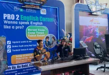 Kapolda Jateng Sapa Gamers di Studio Mini English Corner RRI Surakarta