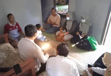 Bhabinkamtibmas Polsek Paranggupito Laksanakan Door to Door Tracing TBC