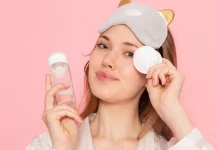 Micellar Water atau Cleansing Oil: Mana yang Cocok untuk Kulit ?