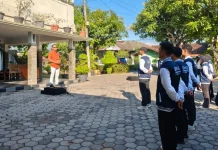 Pelepasan Mahasiswa STAIMAS Perkuat Pengawasan Partisipatif Demokrasi Desa