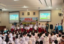 Keunikan MPLS di Solo: Diantar Ayah hingga Guru Bertema Harry Potter