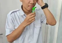 Menghirup Minyak Kayu Putih Redakan Sakit Kepala?