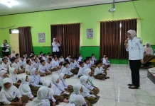 Wawali Solo Motivasi Murid Jadi "Petualang Hebat" di MPLS SD Muh 20 Sidorejo