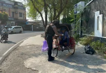 Tim Sparta Polresta Surakarta Perkuat Kepedulian lewat Jumat Berkah