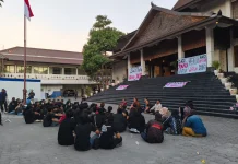 Audiensi DPRD, Warga Minta Penanganan Dampak PLTSa Putri Cempo Diprioritaskan