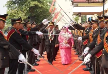 Wisuda Purna Bhakti Bhayangkara Polres Sragen Dilepas dengan Tradisi Pedang Pora