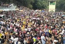 Ribuan Orang Padati Lapangan Plampeyan Jatinom Klaten, Berebut Apem Yaa Qowiyyu