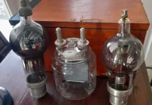 Tabung Pemancar Klasik, Saksi Bisu Perjalanan Teknologi Penyiaran Radio