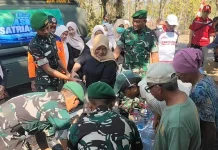 Puskesmas Sukoharjo dan YONIF TP 449 Salurkan Bantuan Air Bersih
