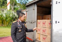 Peduli Gempa NTT, Polda Jateng Kirim 10 Truk Logistik dan Dokter