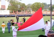 Wali Kota Respati Apresiasi Paskibraka usai Penurunan Bendera Merah Putih