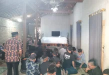 Tangis Duka Iringi Kedatangan Jenazah Galang, PMI Asal Tanon Meninggal di Jepang