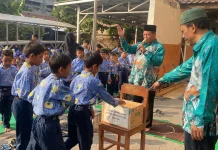 Ajarkan Empati, SD Muhammadiyah 24 Galang Dana Gempa Flores
