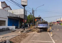 Proyek 'Glowingisasi' Jalan Sukowati Ancam Utilitas, PDAM Mulai Siaga