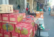 Pasar Gede Solo, Denyut Perdagangan Buah dari Berbagai Daerah