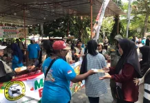 Pedagang Taman Jayawijaya Bagikan 2.026 Porsi Makan Gratis