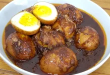 Resep Semur Telur Kuah Cokelat Pekat ala Rumahan
