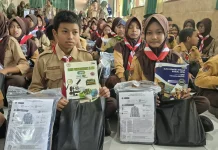 Pemkab Boyolali Mulai Bagikan Seragam dan LKS Gratis untuk Pelajar SD-SMP