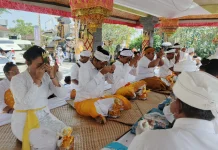 Ribuan Umat Hindu Padati Piodalan 2026 di Pura Pasekan Agung