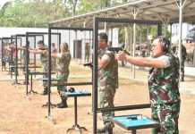 Tingkatkan Profesional, Perwira Wingdik 400/Matukjur Latihan Menembak Pistol