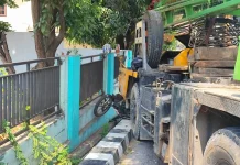 Truk Crane Tabrak Sejumlah Kendaraan di Mojosongo, Satu Motor Ringsek