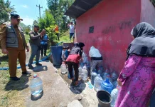 Bupati Klaten Sambangi Lereng Merapi, Kirim Bantuan Air Bersih