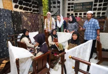 Astrid Dorong Batik Tulis Solo Terus Berkembang lewat Trade Expo Indonesia