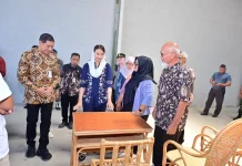 Wamendag Kunjungi Perajin Rotan di Desa Trangsan Sukoharjo