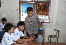 Ratusan Pelajar SMK Satya Karya Karanganyar Dibekali Literasi Pemanfaatan AI