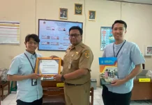 Unisri Beri Apresiasi Lima Sekolah Penyumbang Lulusan Terbanyak