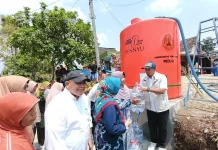 Kolaborasi dengan Alumni, SMAN 2 Sragen Pasang Tandon-Kirim 17 Tangki Air Bersih