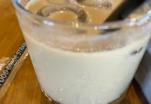Menikmati Sensasi Segar Es Kopi Putih: Tren Kopi Lembut yang Memikat Hati