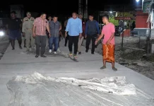 Tinjau Proyek Jalan Galeh–Ngrampal dan Slendro–Siget, Bupati Pastikan Kualitas