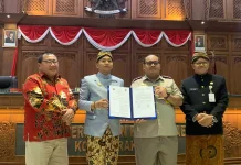 BPN Serahkan 93 Sertifikat Hak Pakai Aset Pemkot Surakarta
