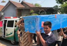 Jenazah Jevon Korban KM Virgo Transport 8 Dimakamkan di Astana Purwoloyo Solo