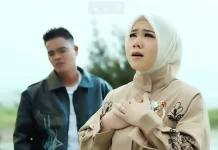 Lirik Terjemah Batin Nan Taluko - David Iztambul & Rayola (Bahasa Indonesia)