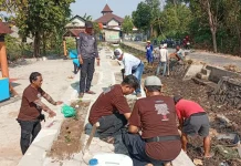 Rawat Situs Bersejarah, Yayasan Pastika-Warga Singopadu Sragen Bersihkan Punden