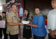 Ribuan Pengajar Keagamaan dan Penjaga Rumah Ibadah Karanganyar Terima Insentif